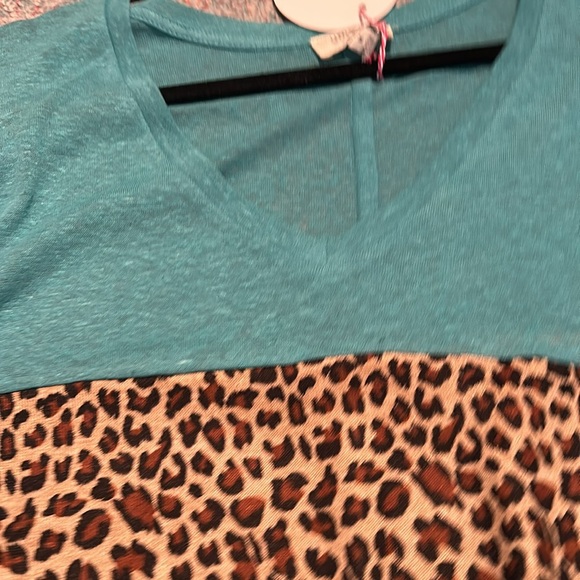NWT Umgee Oversized Medium Blue/Leopard/cream Linen Blend Short Sleeve Shirt - Picture 8 of 9